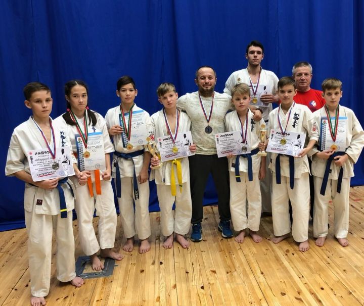 Юные каратисты Заинска выступили на всероссийском турнире по каратэ Киокусинкай