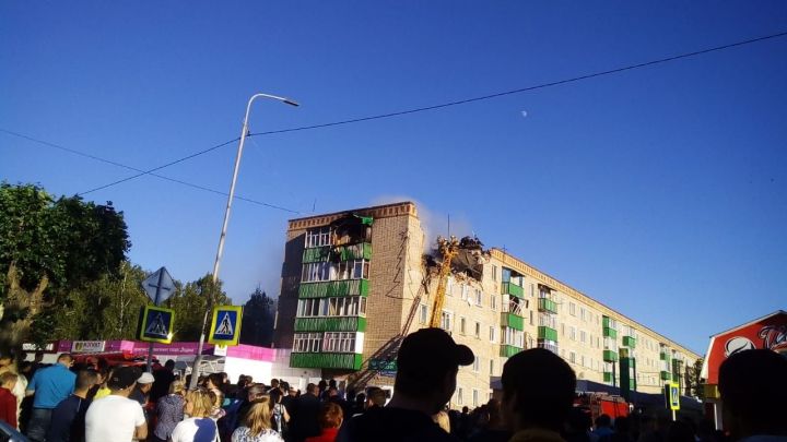 Жителям пострадавшего от взрыва дома разрешили вернуться в свои квартиры.