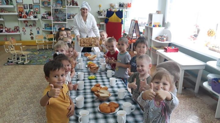 Заинские дошколята отметили Всемирный день хлеба