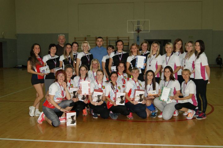 В Заинске прошли финальные игры Первенства города по баскетболу среди женских команд предприятий