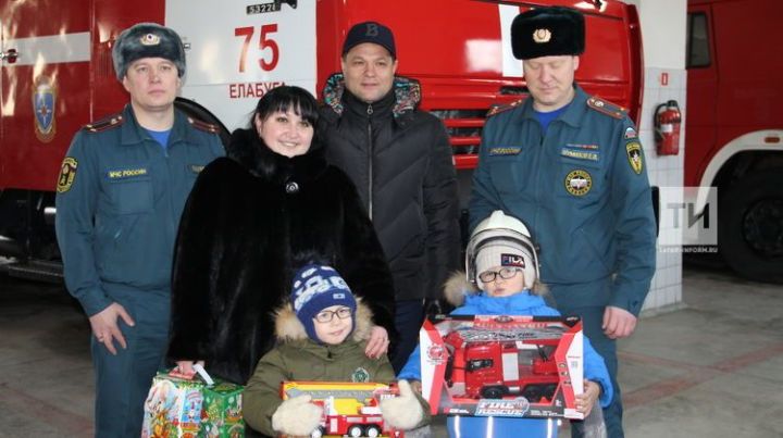 Президент Татарстана исполнил новогоднюю мечту шестилетнего мальчика