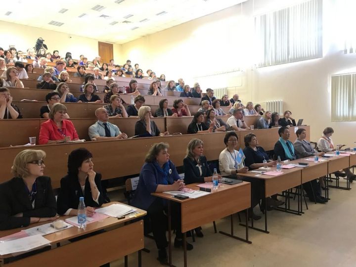 Сотрудник заинского центра соцобслуживания приняла участие в съезде социальных работников Сибири