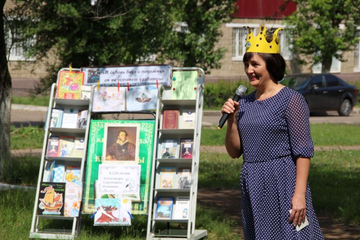 В Заинске организован «зеленый» театр по сказкам Пушкина