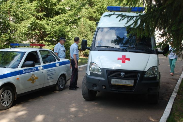 В Заинске оштрафовали водителей, которые не уступили дорогу скорой помощи