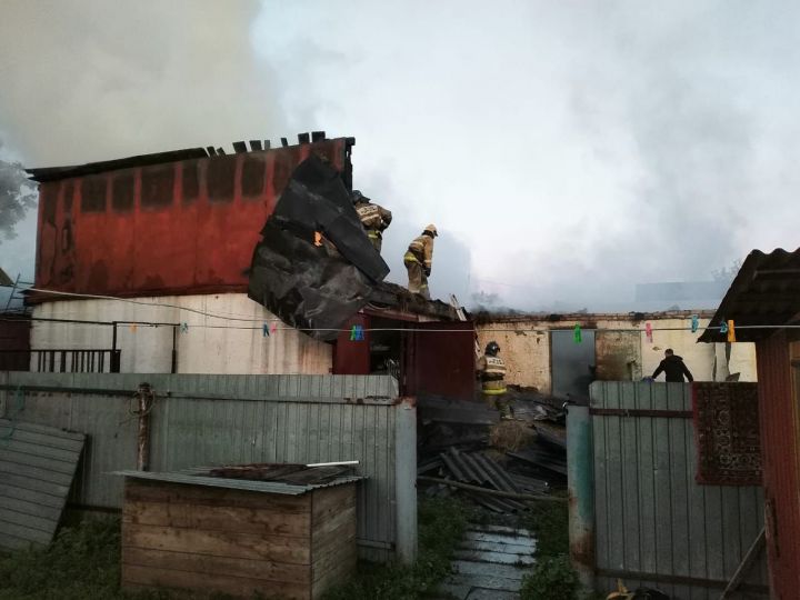 В селе Заинского района произошел пожар