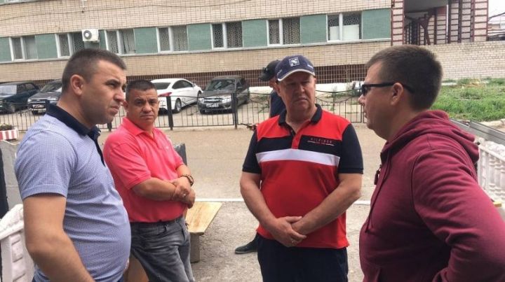 Руководитель исполкома Заинского района совершил объезд социальных объектов капитального ремонта