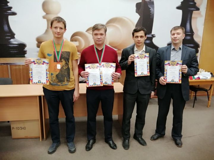 Команда из Заинска стала призером Чемпионата Татарстана по быстрым шахматам