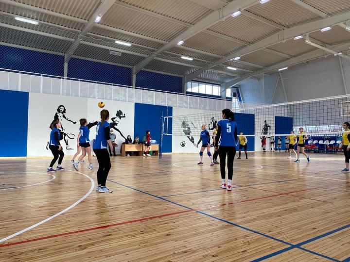 Заинские волейболистки выступили на чемпионате республики в рамках спартакиады "Сэламэтлек"