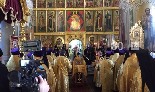 Митрополит Кирилл отслужил первый молебен в Татарстане