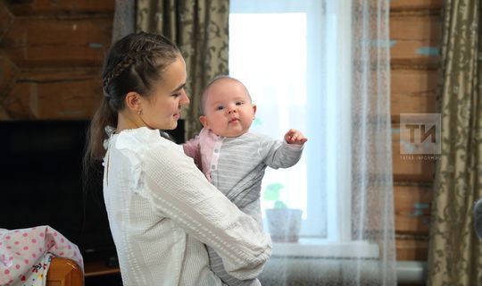 Татарстанцы начали получать 5 тыс. рублей на детей к Новому году