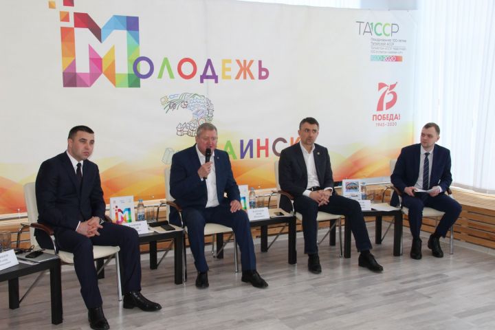 Заинск посетил министр по делам молодежи Татарстана Дамир Фаттахов