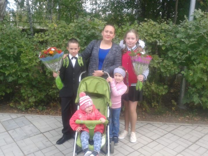 Многодетная мама из Заинска Лилия Горячева: "Мои достижения - в успехах детей"