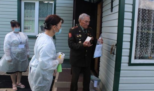 В Татарстане участник Великой Отечественной войны проголосовал по поправкам на дому
