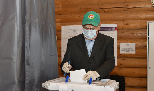 Минтимер Шаймиев проголосовал по поправкам к Конституции РФ