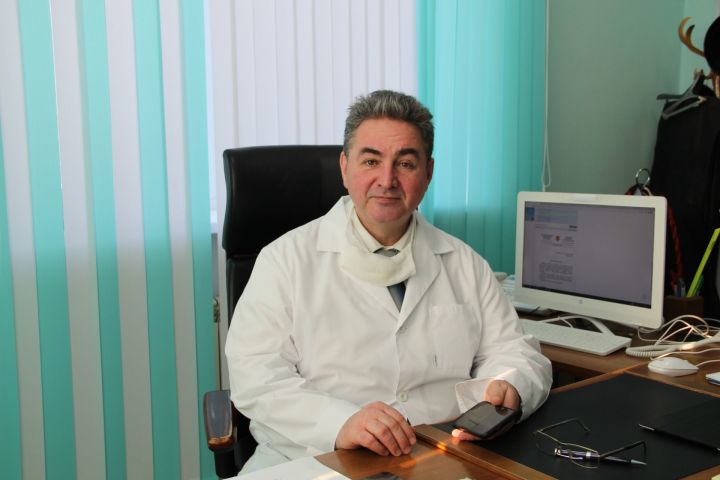 Главврач Айдар Фатыхов рассказал о лекарствах и вакцинах для лечения COVID-19