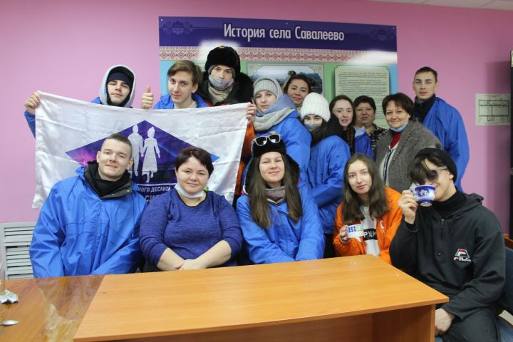 Жители села Савалеево получили возможность познакомиться с «Полярным сиянием»