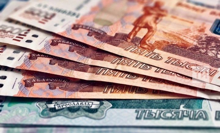 Родители школьников получат по 10 тыс. рублей