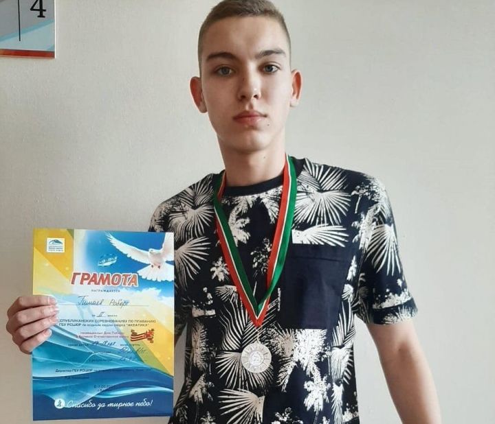 Заинский пловец завоевал серебро республиканских соревнований