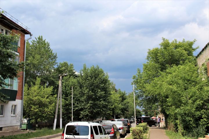Теплая погода с дождями и грозами сохранится в Татарстане