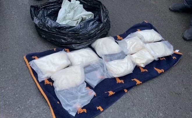 В Набережных Челнах задержали наркокурьера с 13 кг запрещенных веществ