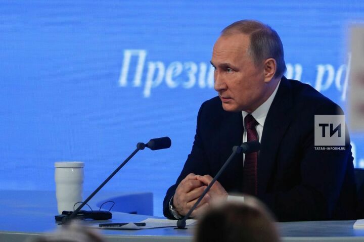 Влaдимир Путин: «Зaпад сорвaл с сeбя все мaски приличия»