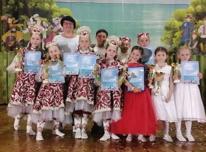 Заинские ансамбли "Азаль" и "Мирас" стали победителями международного конкурса