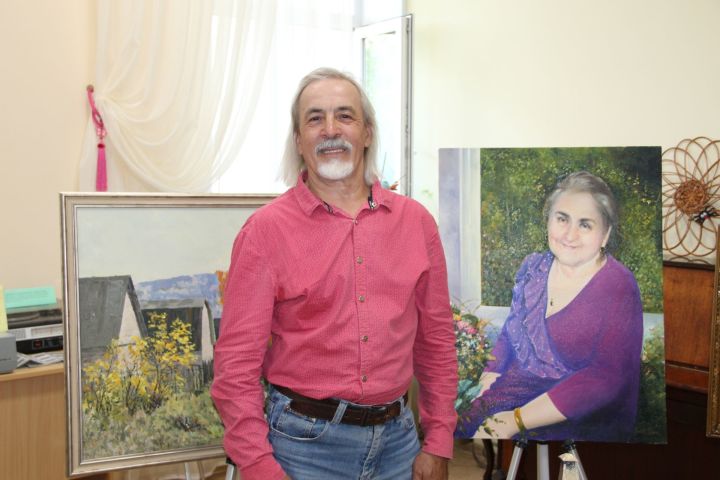 Заинский художник Фазыл Шиапов посвятил скульптуру своей супруге
