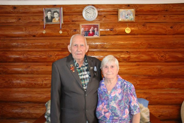 Жители Заинска отметили 60 лет совместной жизни