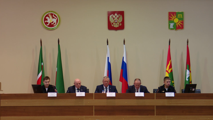 Вопросы безопасности дорожного движения рассмотрели на комиссии