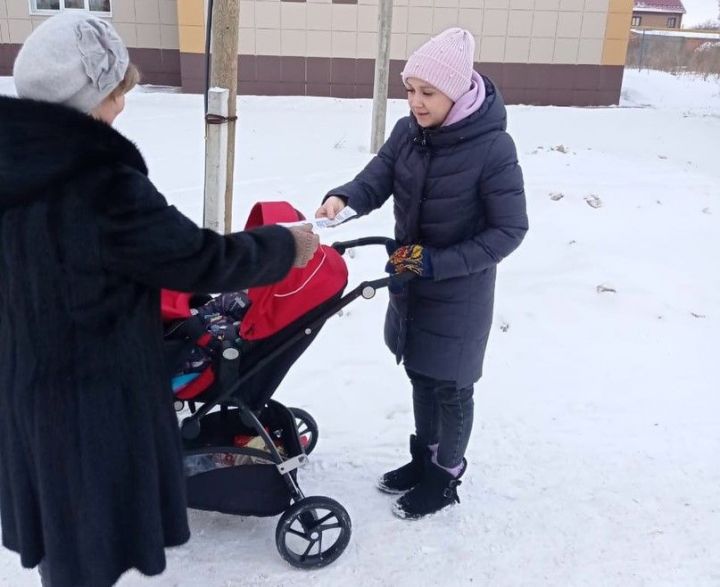 Мирный бистәсе мәдәният йорты хезмәткәрләре  “Без гомер өчен!” дигән танып-белү сәгате үткәрде