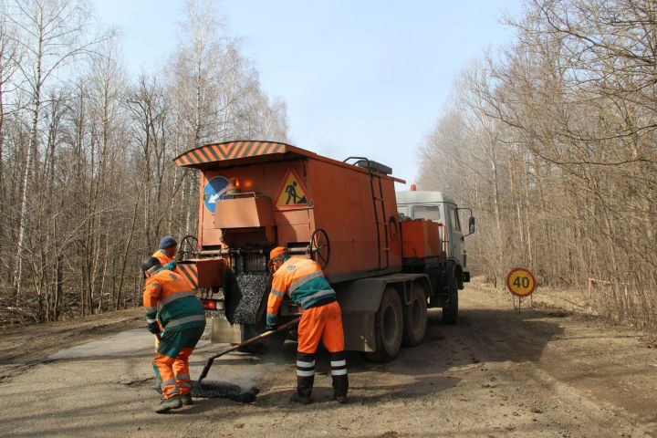 Юллар салып, киләчәкне төзиләр