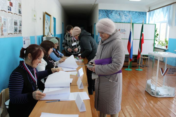 В селе Чубуклы Заинского района проголосовали матери бойцов СВО