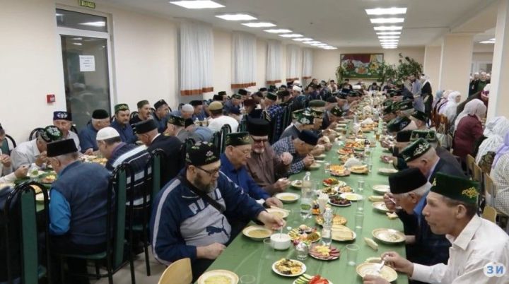 В Заинске прошел районный ифтар