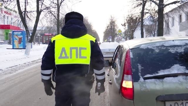 Заинских водителей поздравил Дед Мороз