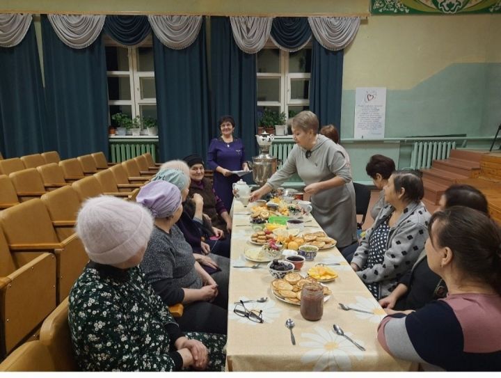 Бигеш мәдәният йортында самовар бәйрәме үткәрелде