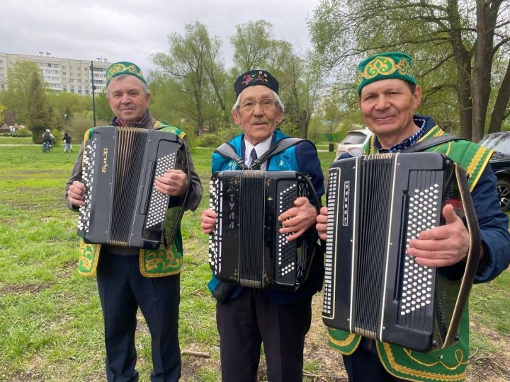 Зәйдә “Уйнагыз, гармуннар!” фестивале гөрли
