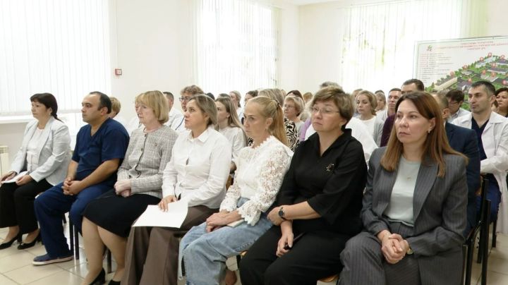 В Заинской ЦРБ подвели итоги полугодия и усилили кадровый потенциал