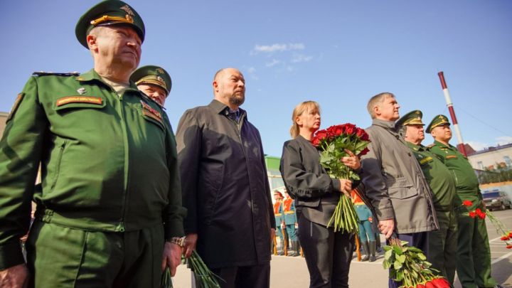 В Казани увековечили память Героя России Сергея Чебнева