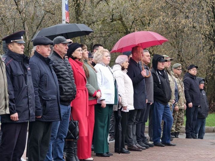 «За Родину, за Победу!»:     67-й гуманитарный конвой из Заинска стал подарком участникам СВО к Дню Победы