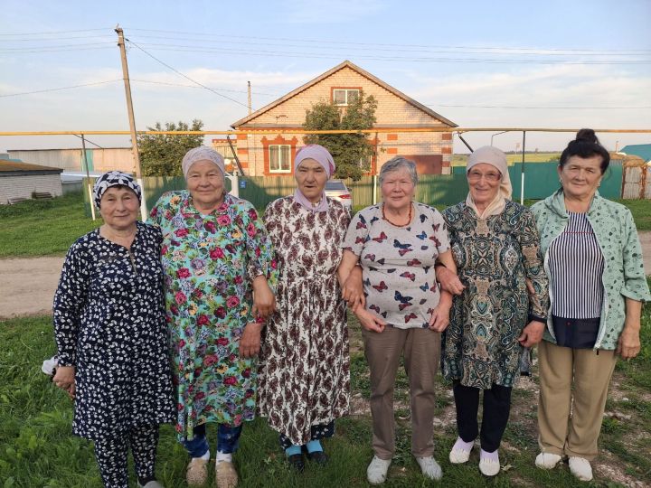 Сармашбашта күршеләр очраша