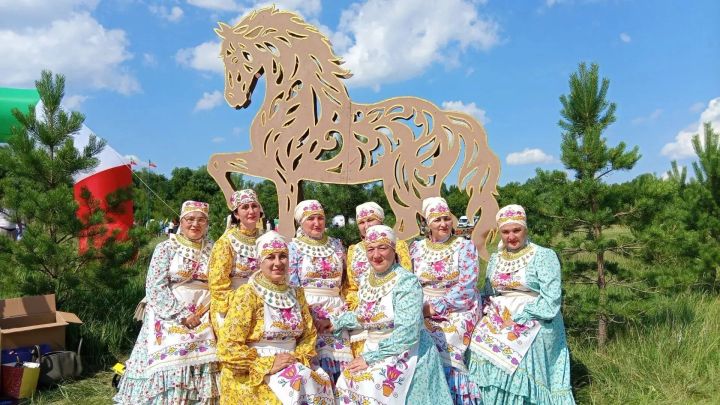 Зәйлеләр ат асрау һәм кымыз әзерләү сәнгатенә багышланган халык бәйрәмендә катнашты