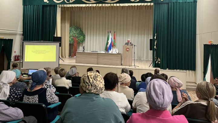Зәй районында халык һәм хезмәт коллективлары белән очрашулар башланды