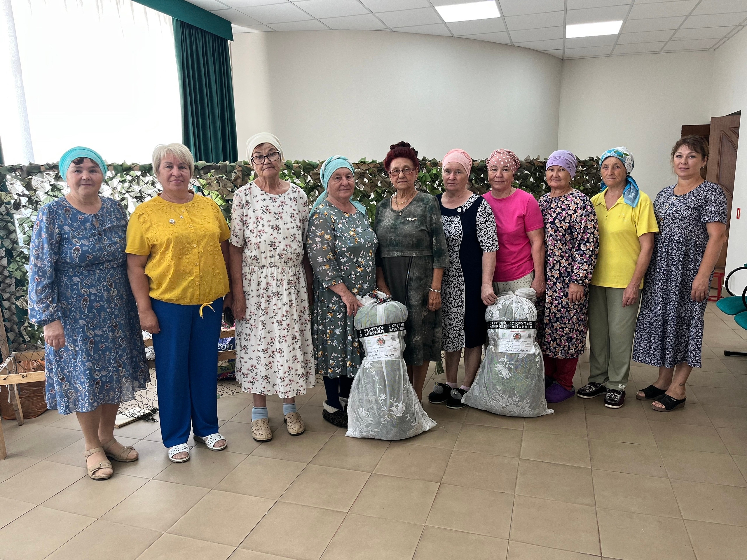 Разия Рамазанова маскировка челтәре үрүчеләр янында