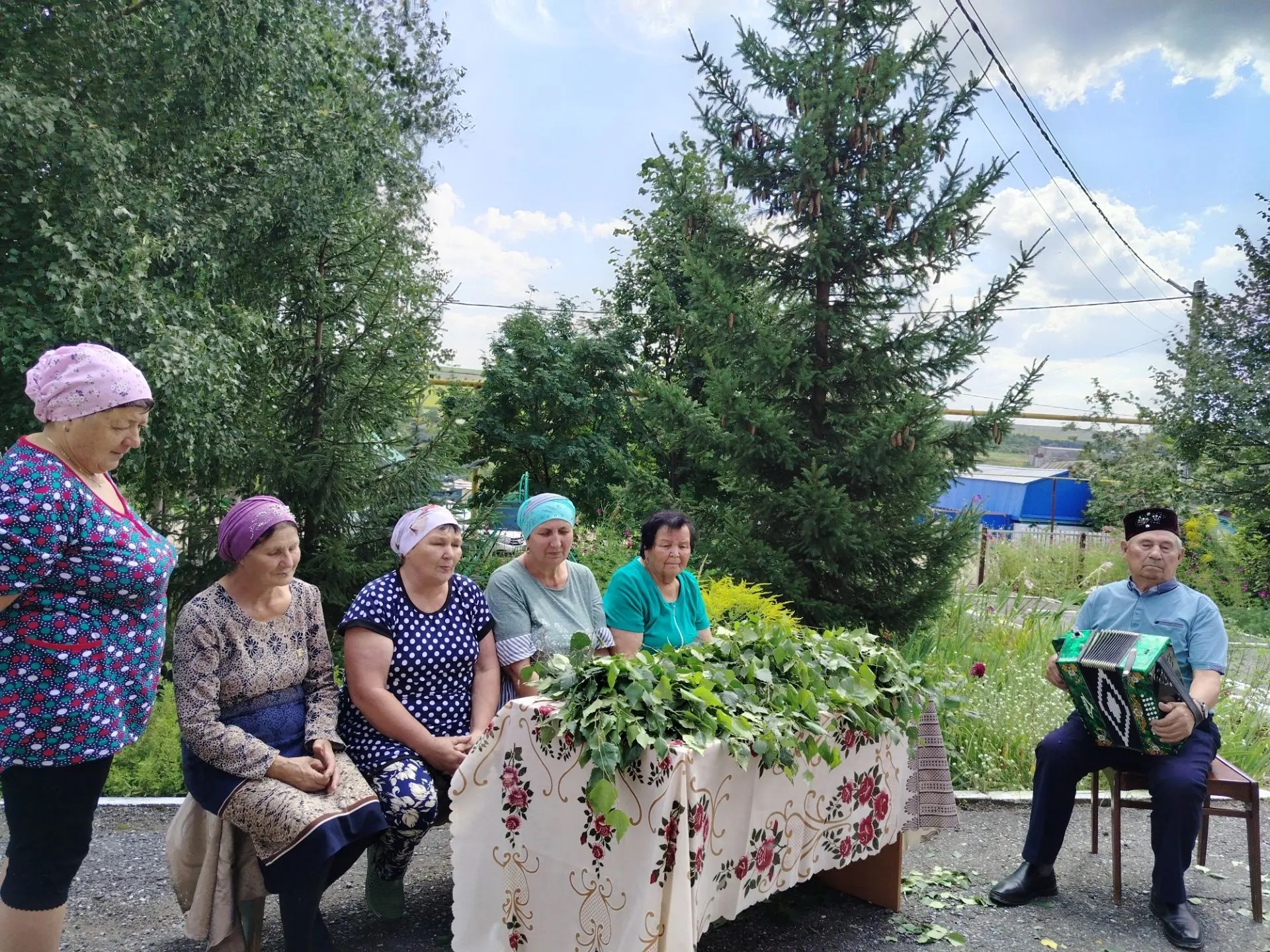 фото авыл мәдәният йортыннан, себерке бәйләү мизгеле