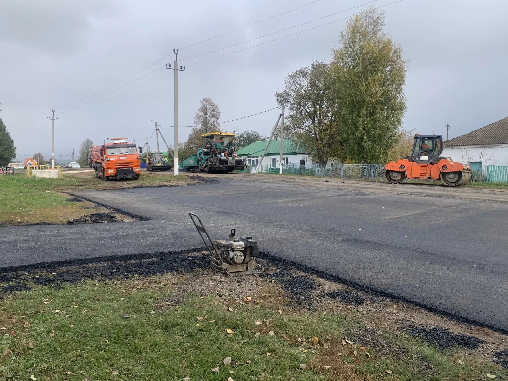 автор фотосы, авылларда юл яңартыла