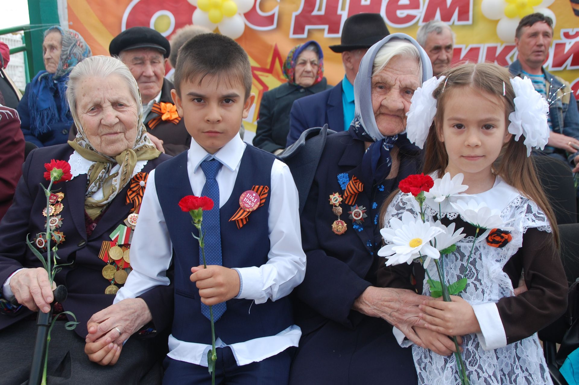 Парад Победы в Заинске-2. ФОТОРЕПОРТАЖ