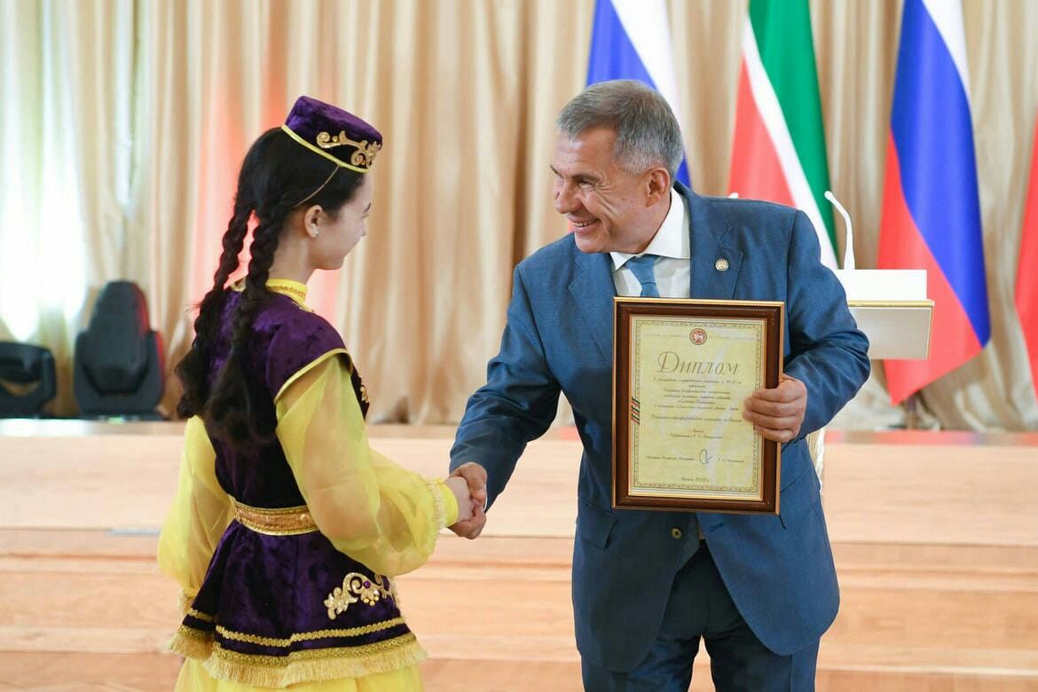 Юные заинские артисты получили награды из рук Президента Татарстана