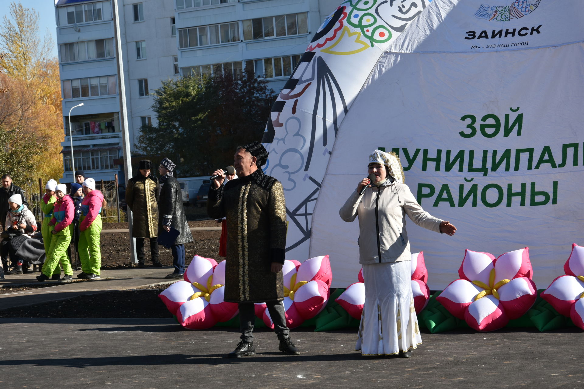 Праздник двора отметили жители одного из заинских домов