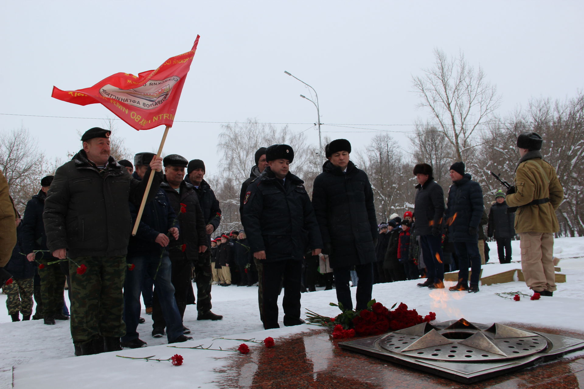 Афганцы белоруссии. Афганистан 35 лет вывода войск. Митинг памяти воинов интернационалистов. Митинг памяти воинов-интернационалистов Канаш. Афганцы воины интернационалисты.