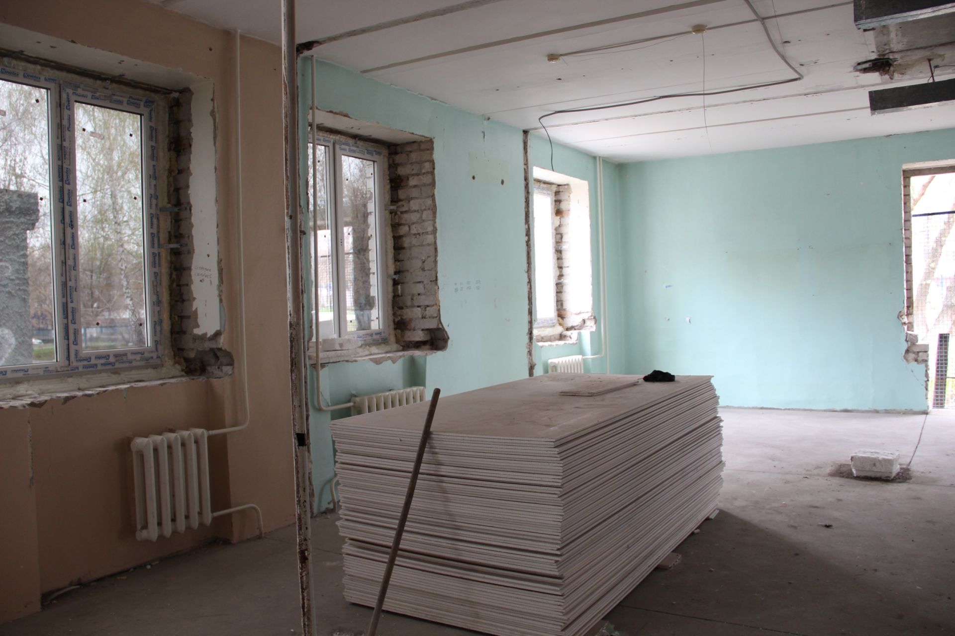 В Заинске начался ремонт больничного корпуса и пищеблока